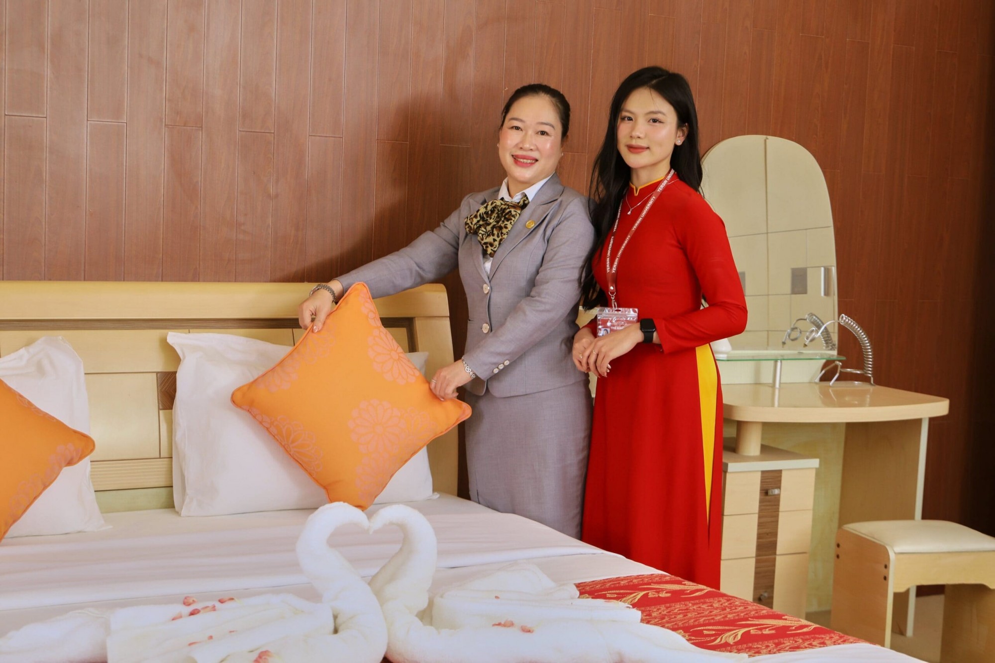  Thiết Kế – Trải Nghiệm & Chất Lượng Dịch Vụ Trong Khách Sạn